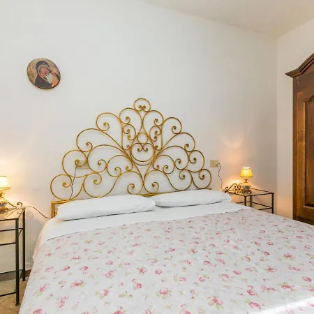 Podere Berrettino By Interhome